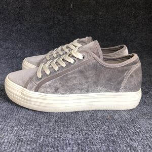 Qupid Grey Velvet Platform Sneakers Chunky Flatform Lace Up Women's Size 5